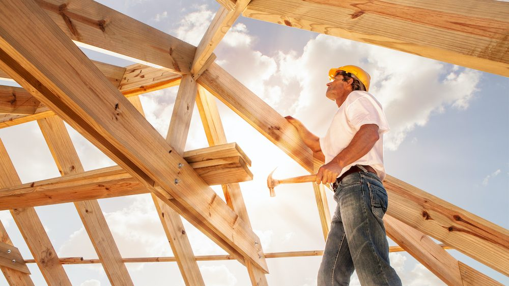 Building Your Home With a Private Builder vs Volume Builder